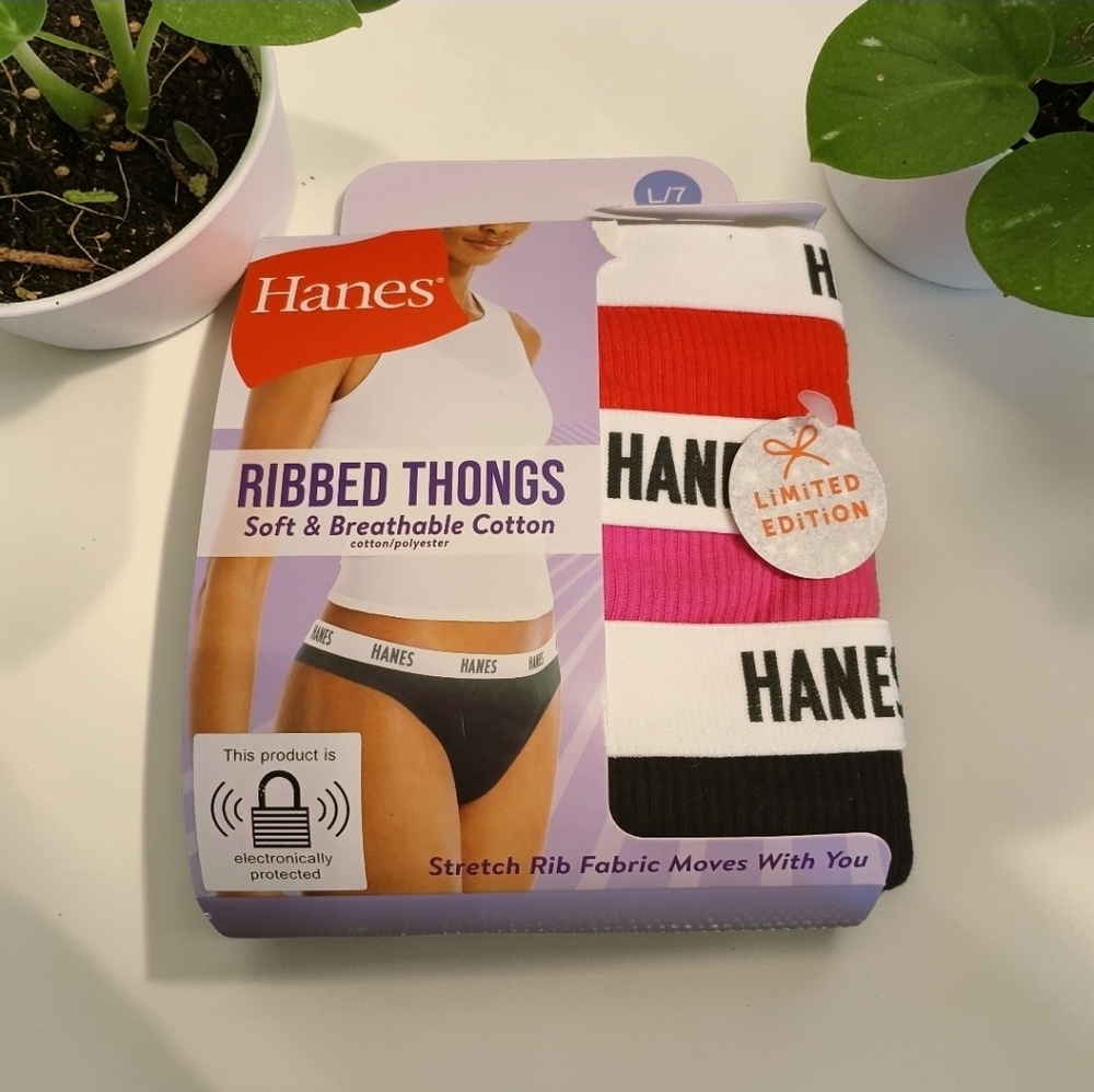 NWT - Hanes Women's Ribbed Thongs, Soft & Breathable Cotton, 3pk, Size L/7